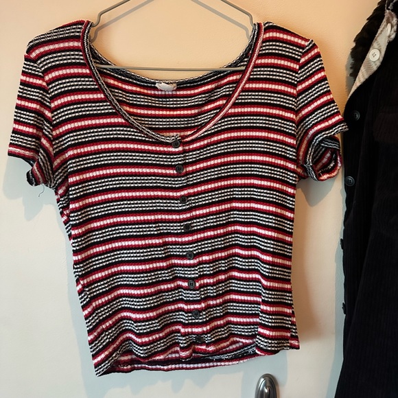 Garage shirt and skinny high waisted jeans - Picture 2 of 2